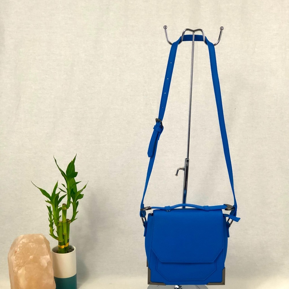 Lionel Shoulder/Handbag Electric Blue